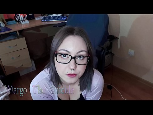 ❤️ Merch Sexy gyda Sbectol Yn Sugno Dildo'n Ddwfn ar y Camera ☑Rhyw super atom ni cy.newsexxxx.ru