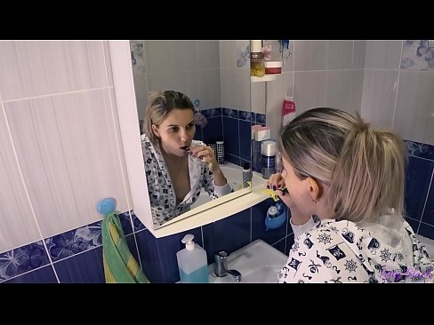 ❤️ Mae darnia gyda ifanc mewn pyjamas yn dod i ben cum llafar yn ass - letty du ☑Rhyw super atom ni cy.newsexxxx.ru